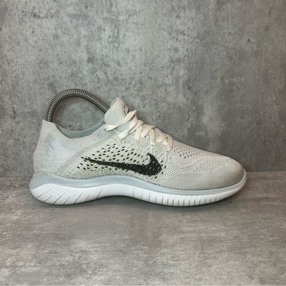 Nike Free Run Flyknit Running Shoes 942839-100 Womens sz 7 - white - Picture 3 of 6
